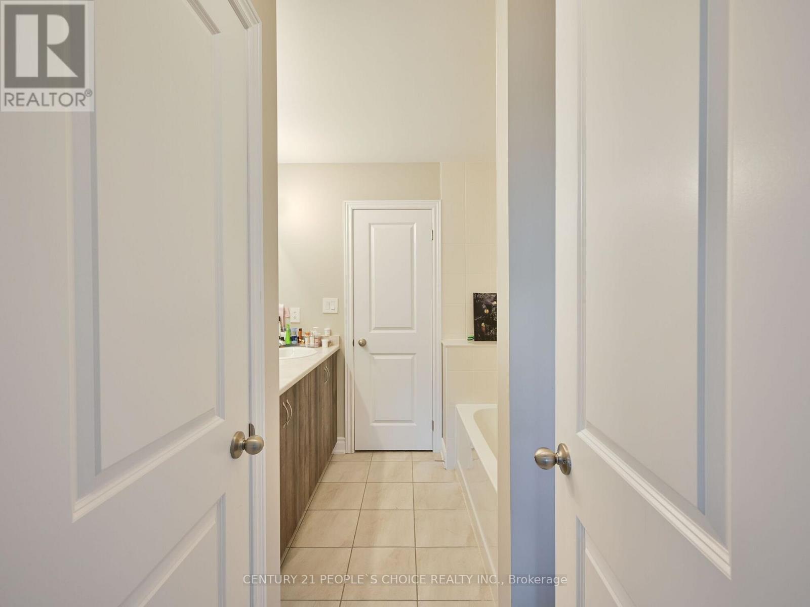 12 Junior Road, Brampton (Northwest Brampton), Ontario  L7A 5J4 - Photo 34 - W12778686