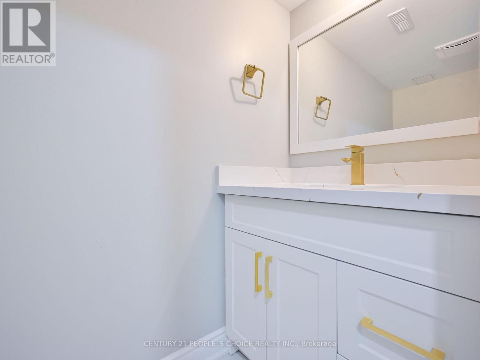 12 Junior Road, Brampton (Northwest Brampton), Ontario  L7A 5J4 - Photo 45 - W12778686