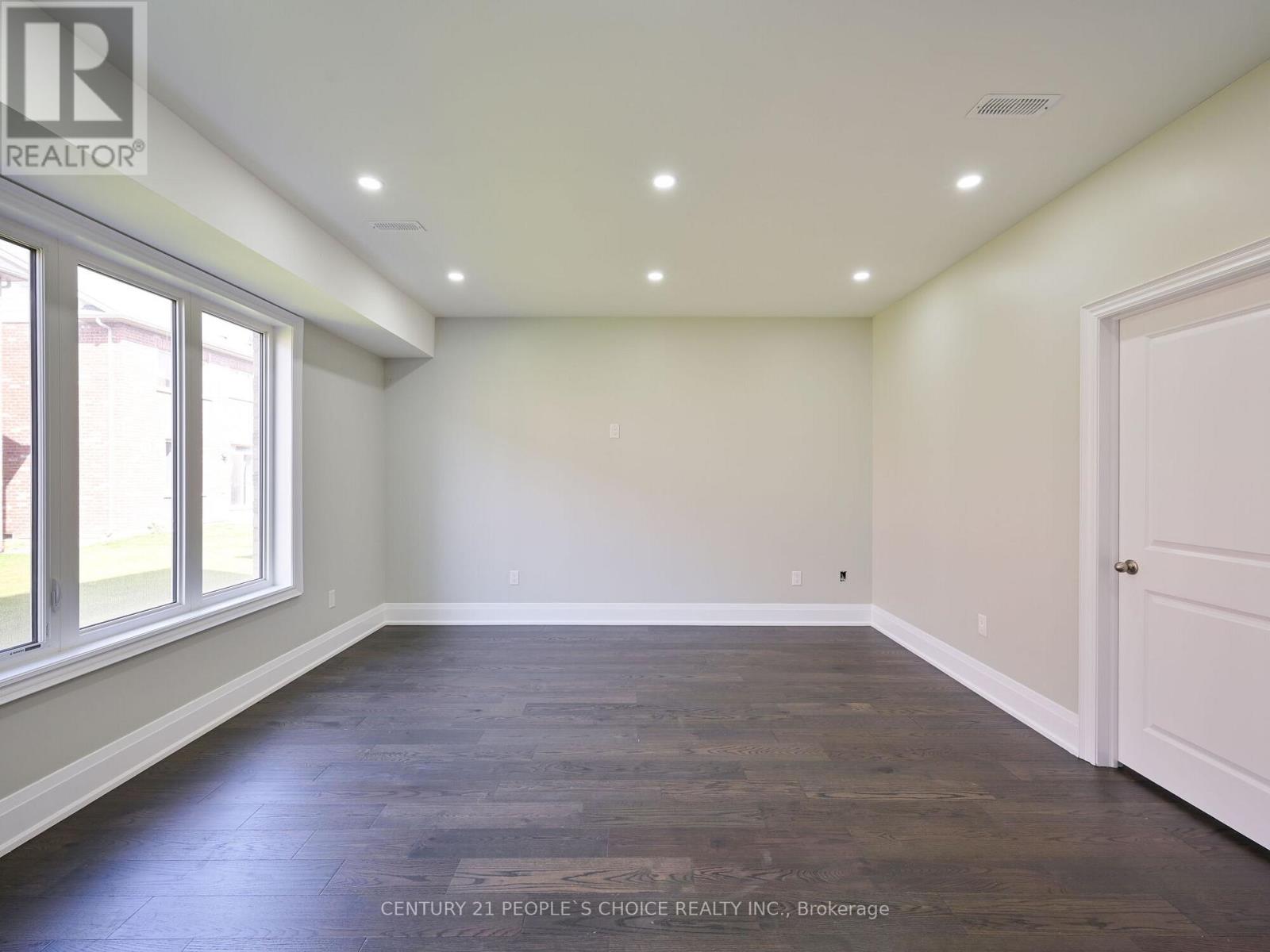 12 Junior Road, Brampton (Northwest Brampton), Ontario  L7A 5J4 - Photo 7 - W12778686