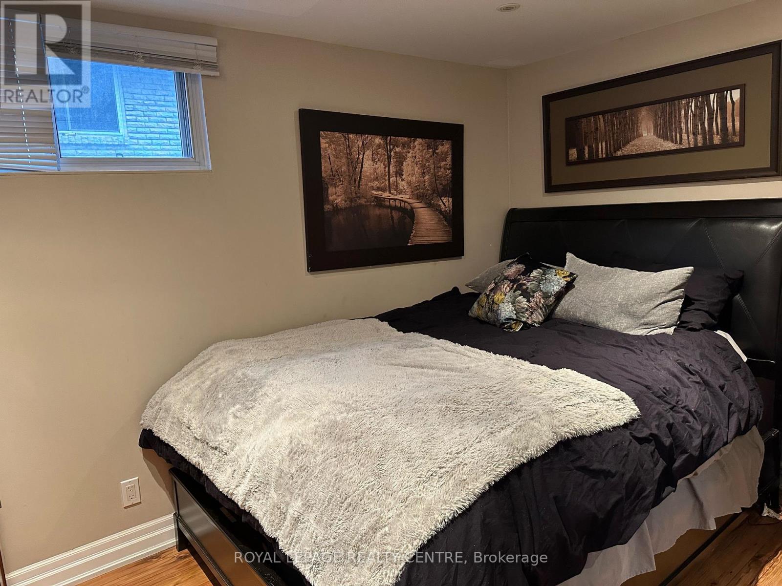 Bsmt - 824 Embassy Avenue, Mississauga, Ontario  L5J 2Y2 - Photo 6 - W12778696