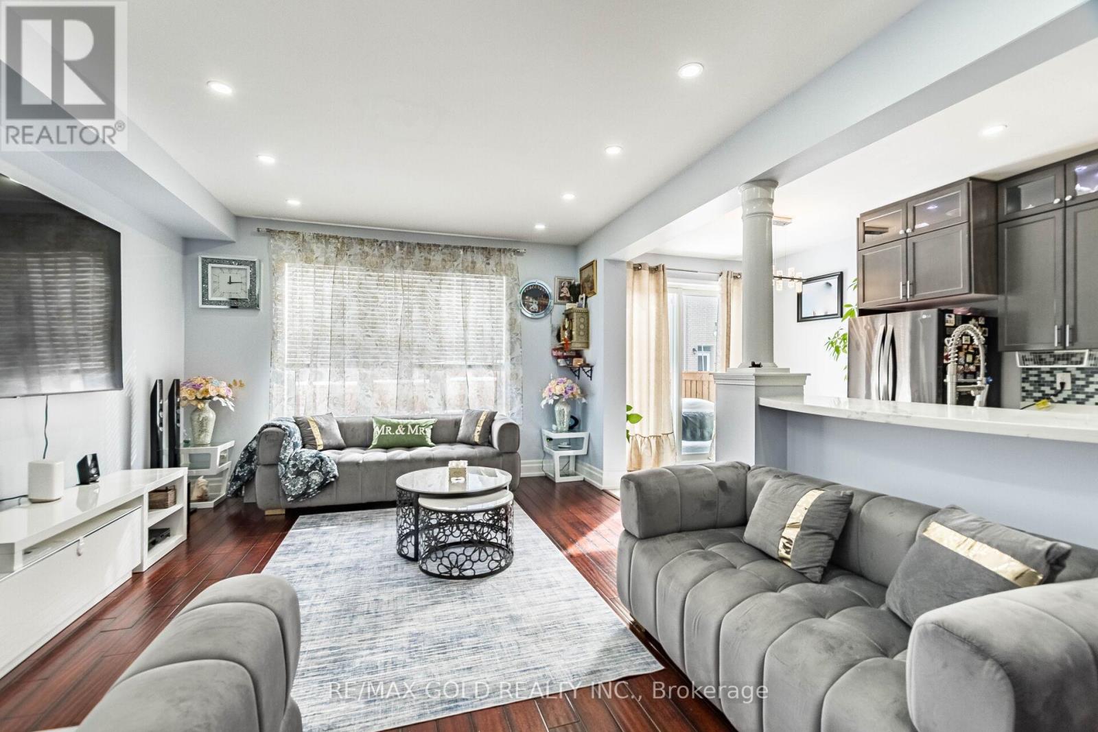 17 Redfern Street, Brampton, Ontario  L7A 0H1 - Photo 10 - W12778704