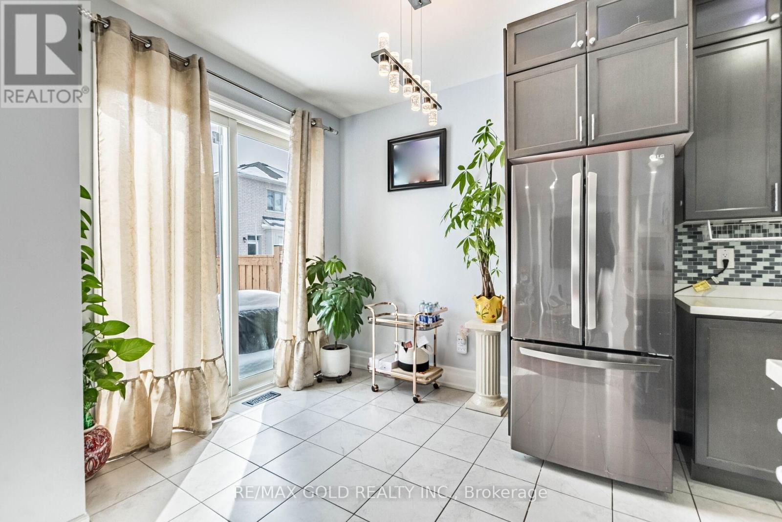 17 Redfern Street, Brampton, Ontario  L7A 0H1 - Photo 16 - W12778704