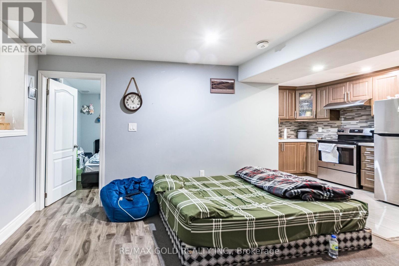 17 Redfern Street, Brampton, Ontario  L7A 0H1 - Photo 31 - W12778704