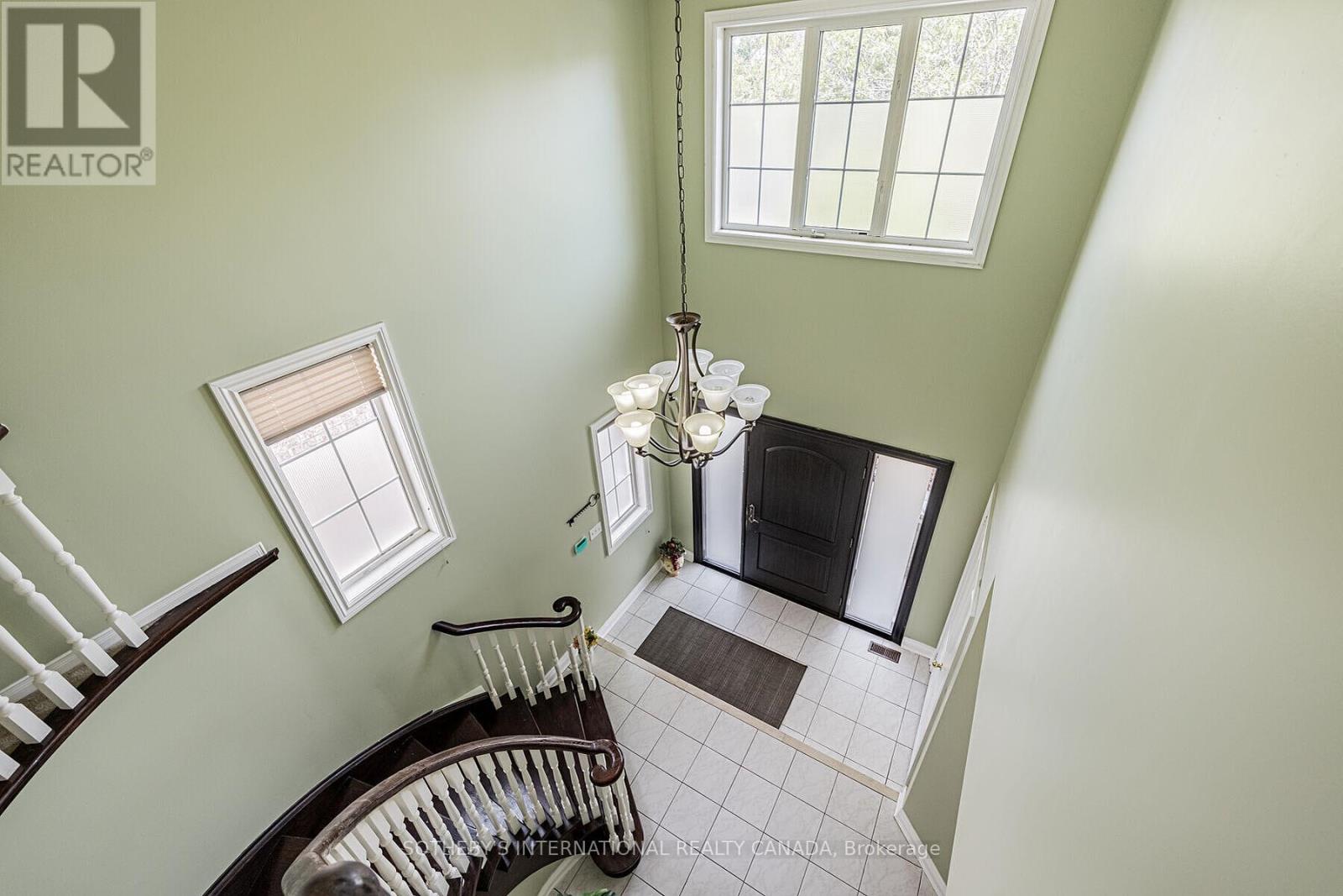 5930 Bassinger Place, Mississauga (Churchill Meadows), Ontario  L5M 6K5 - Photo 15 - W12778710