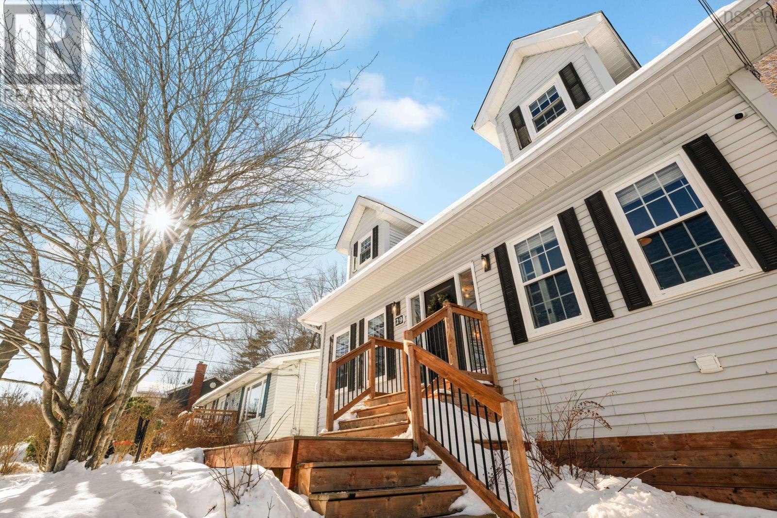 29 Donaldson Avenue, Halifax, Nova Scotia  B3M 3B4 - Photo 2 - 202602568