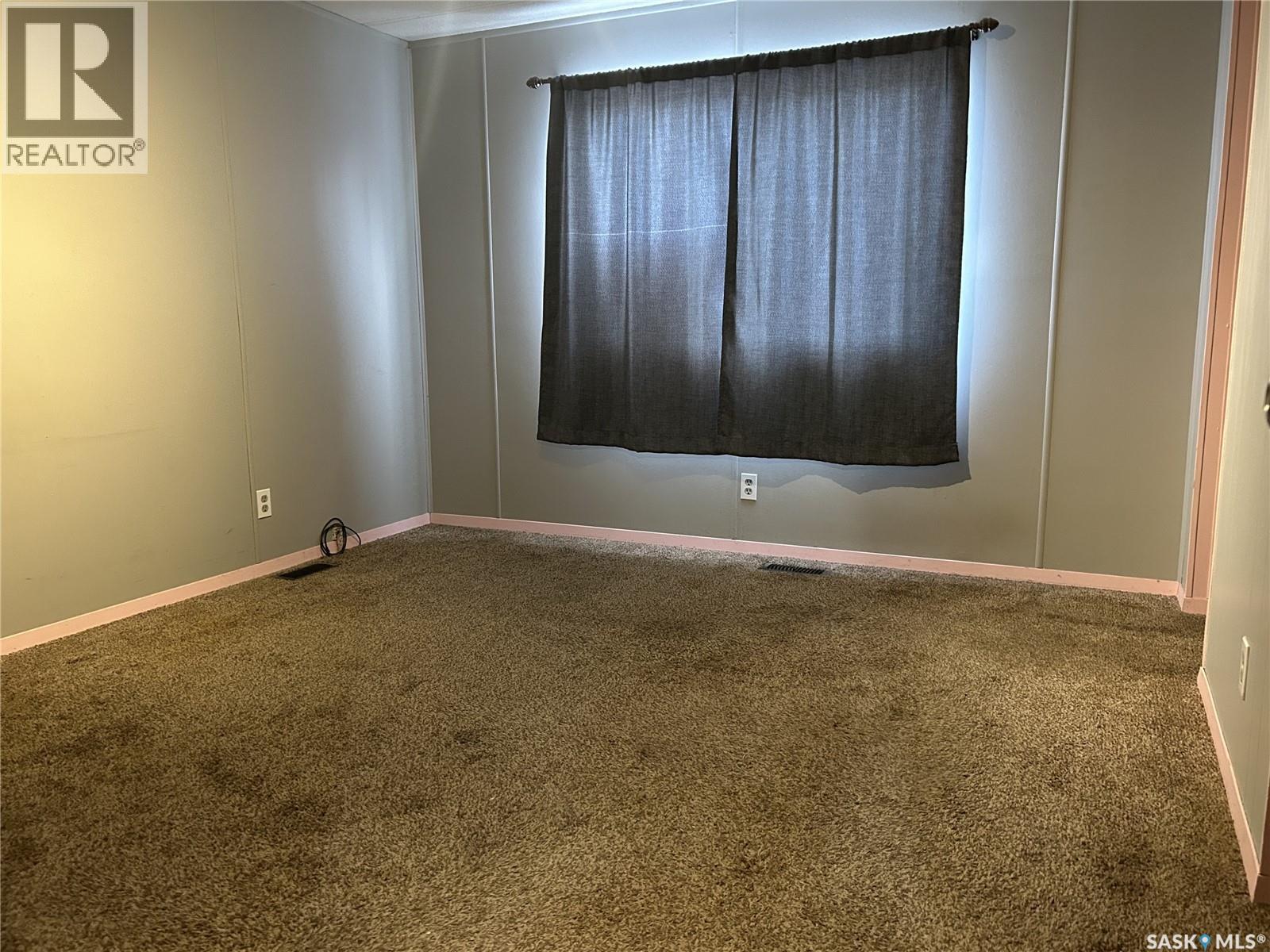 18 Royal Heights, Estevan, Saskatchewan  S4A 2T9 - Photo 16 - SK028351