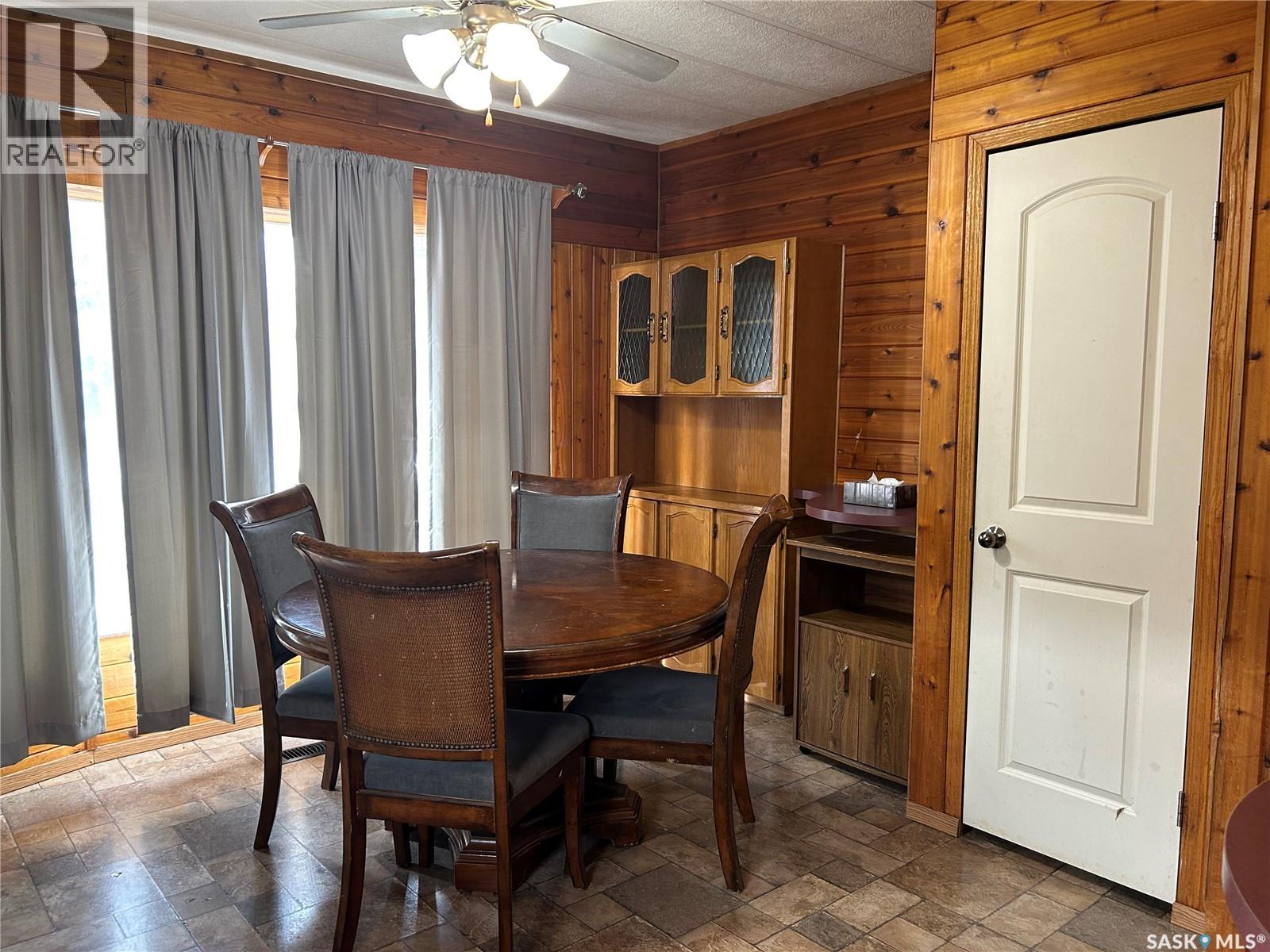 18 Royal Heights, Estevan, Saskatchewan  S4A 2T9 - Photo 9 - SK028351