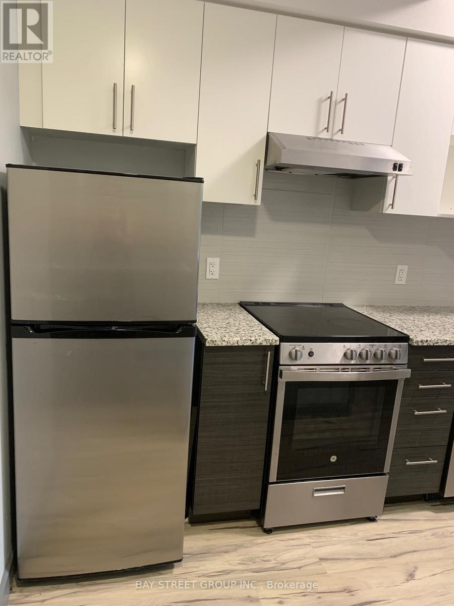 323 - 77 Leland Street, Hamilton (Ainslie Wood), Ontario  L8S 3A1 - Photo 2 - X12778482