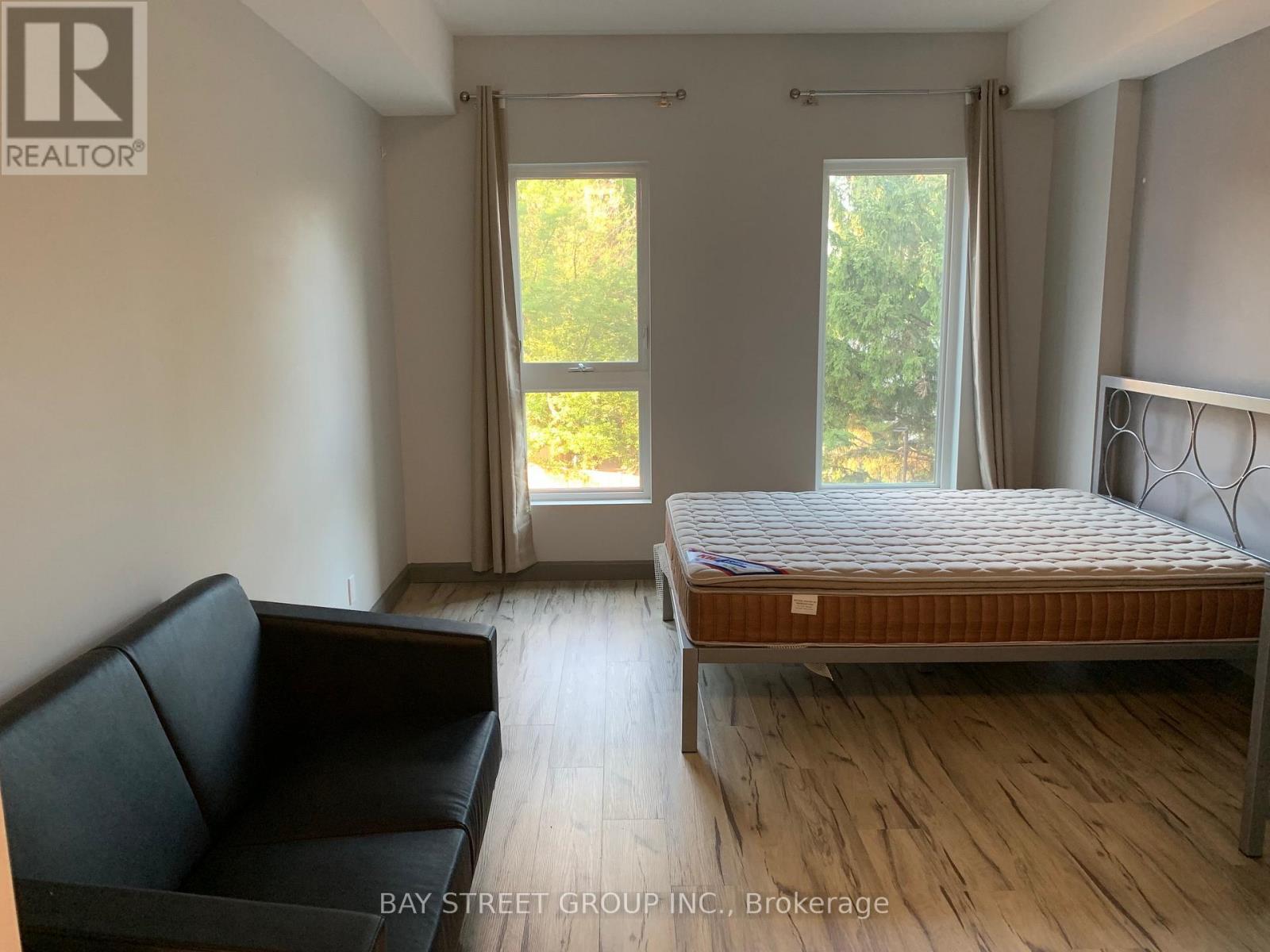 323 - 77 Leland Street, Hamilton (Ainslie Wood), Ontario  L8S 3A1 - Photo 3 - X12778482