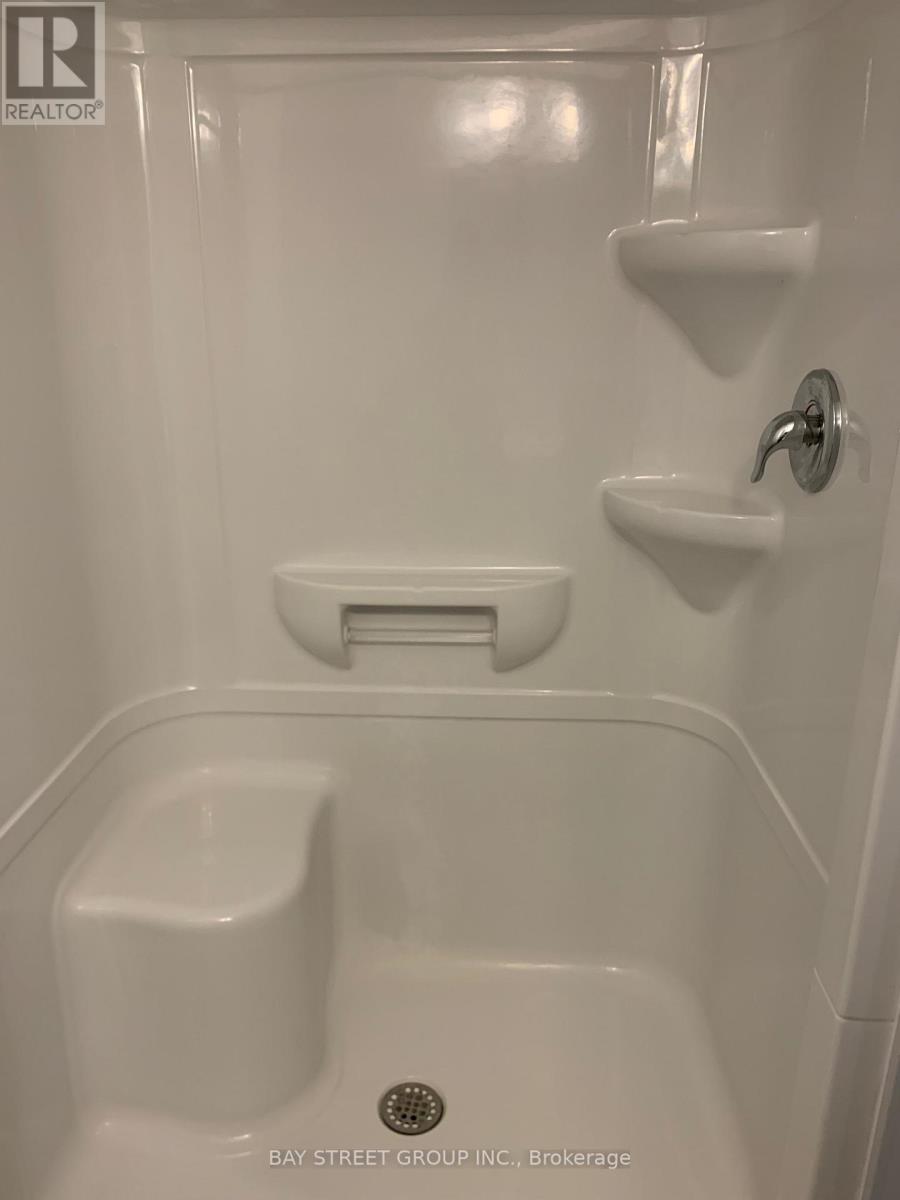 323 - 77 Leland Street, Hamilton (Ainslie Wood), Ontario  L8S 3A1 - Photo 6 - X12778482