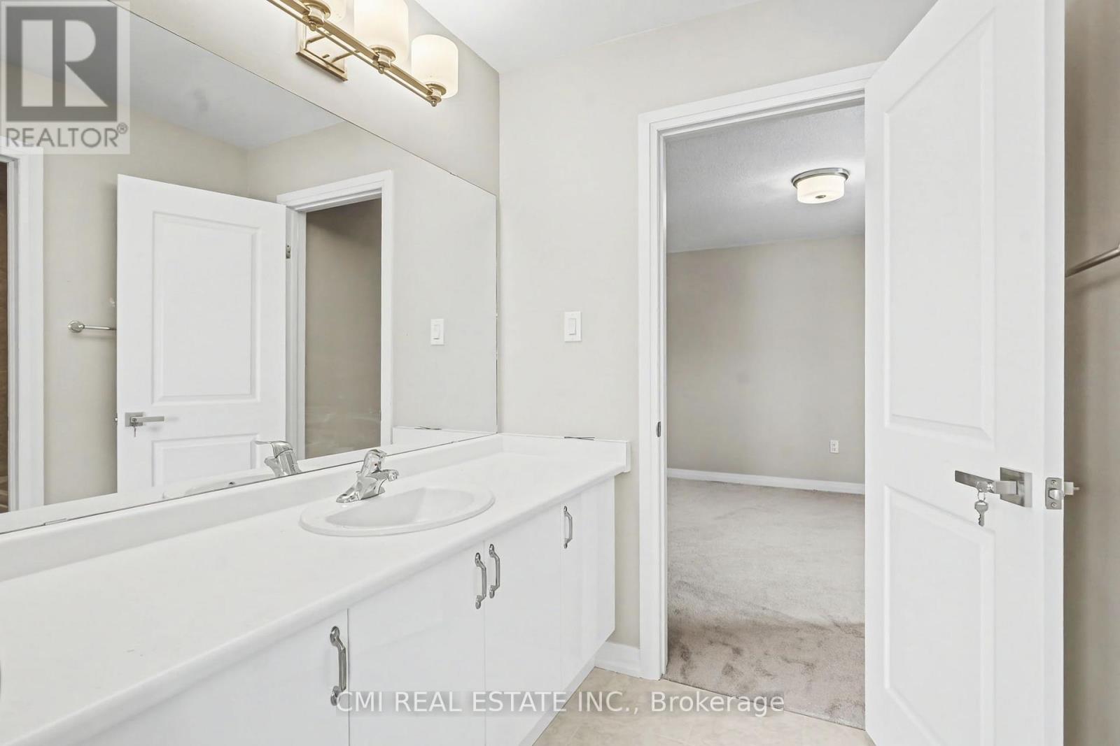 94 Hitchman Street, Brant, Ontario  N3L 0M1 - Photo 11 - X12778504