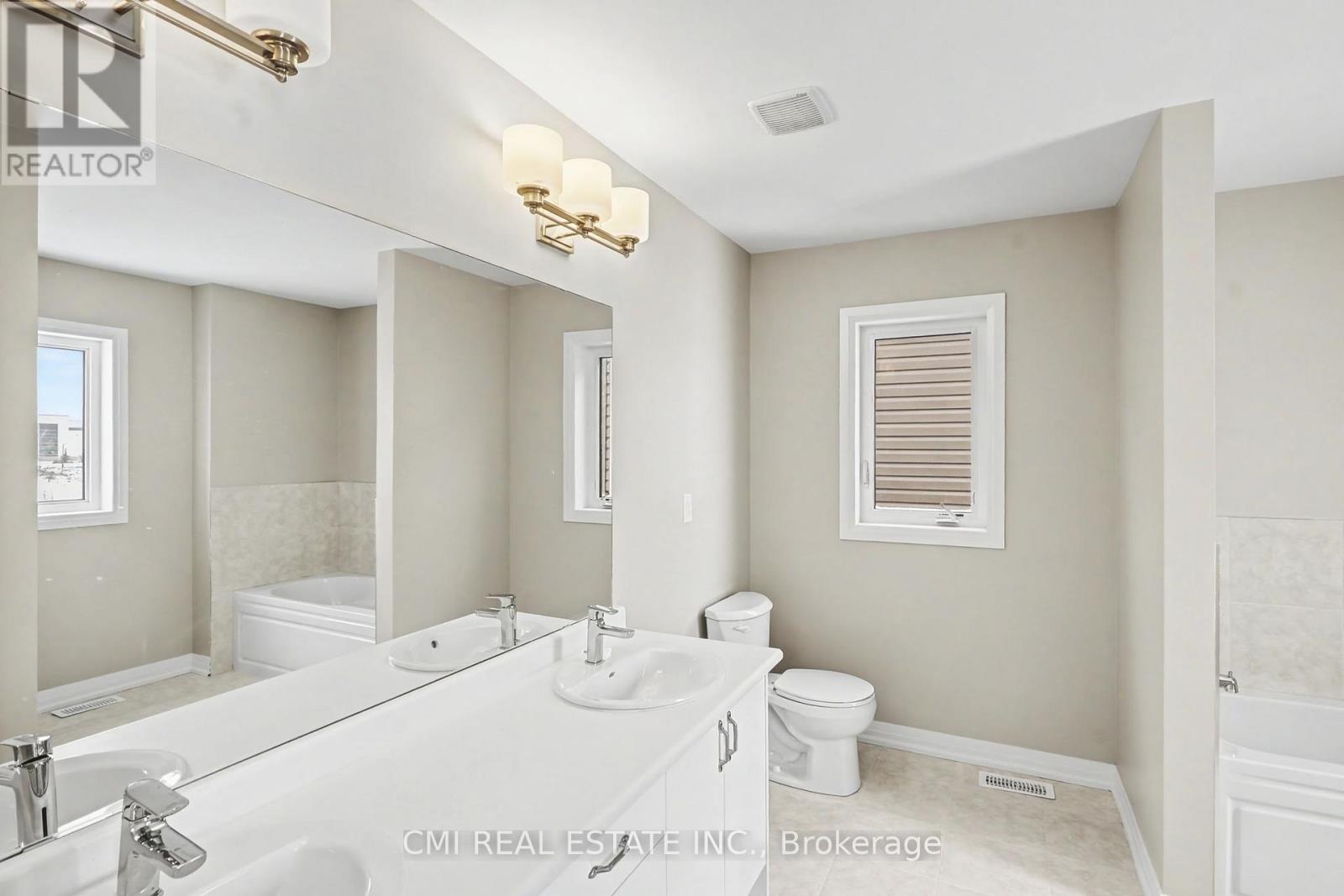 94 Hitchman Street, Brant, Ontario  N3L 0M1 - Photo 18 - X12778504