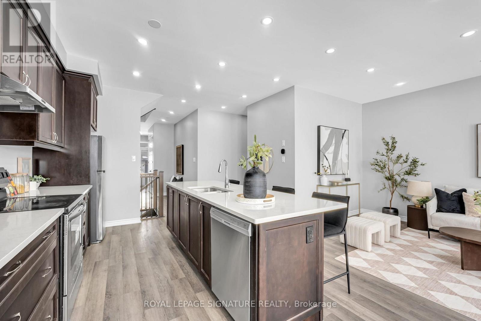 114 Forestwalk Street, Kitchener, Ontario  N2R 0S9 - Photo 13 - X12778594