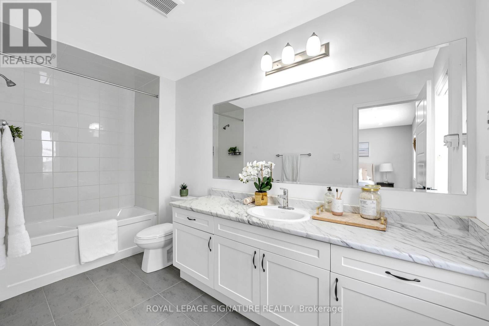 114 Forestwalk Street, Kitchener, Ontario  N2R 0S9 - Photo 32 - X12778594