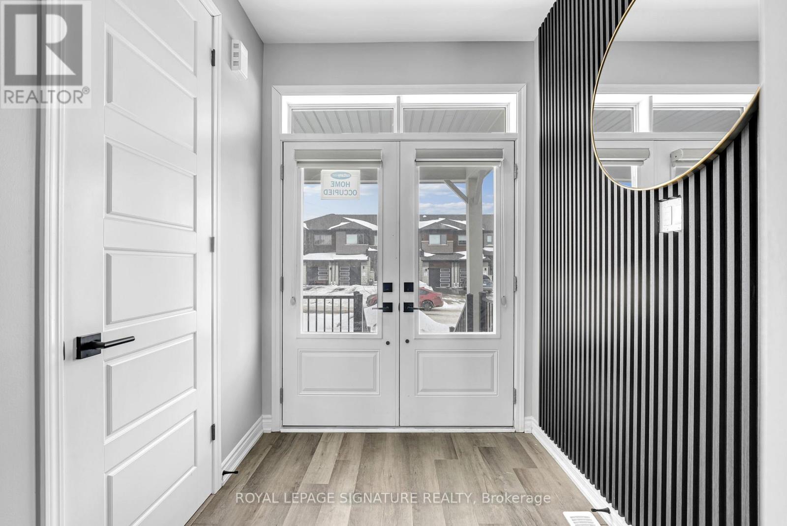 114 Forestwalk Street, Kitchener, Ontario  N2R 0S9 - Photo 5 - X12778594