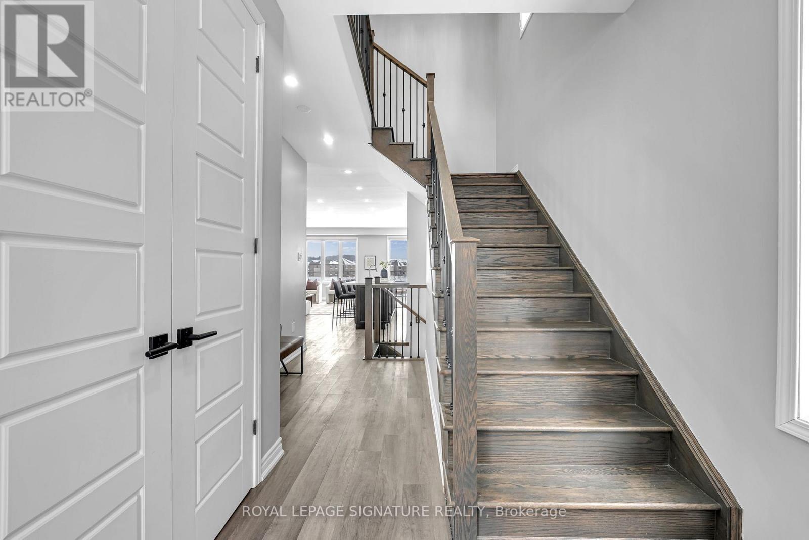 114 Forestwalk Street, Kitchener, Ontario  N2R 0S9 - Photo 8 - X12778594