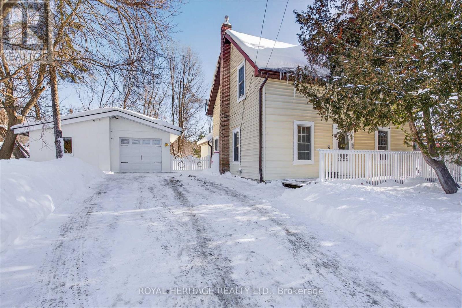 3472 Monck Road, Kawartha Lakes (Laxton/digby/longford), Ontario  L3V 6H6 - Photo 3 - X12778684