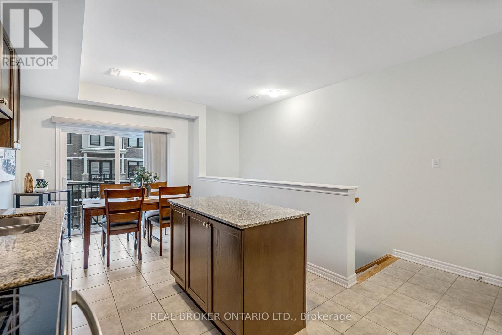 21 - 383 Dundas Street E, Hamilton (Waterdown), Ontario  L8B 1X6 - Photo 14 - X12778744