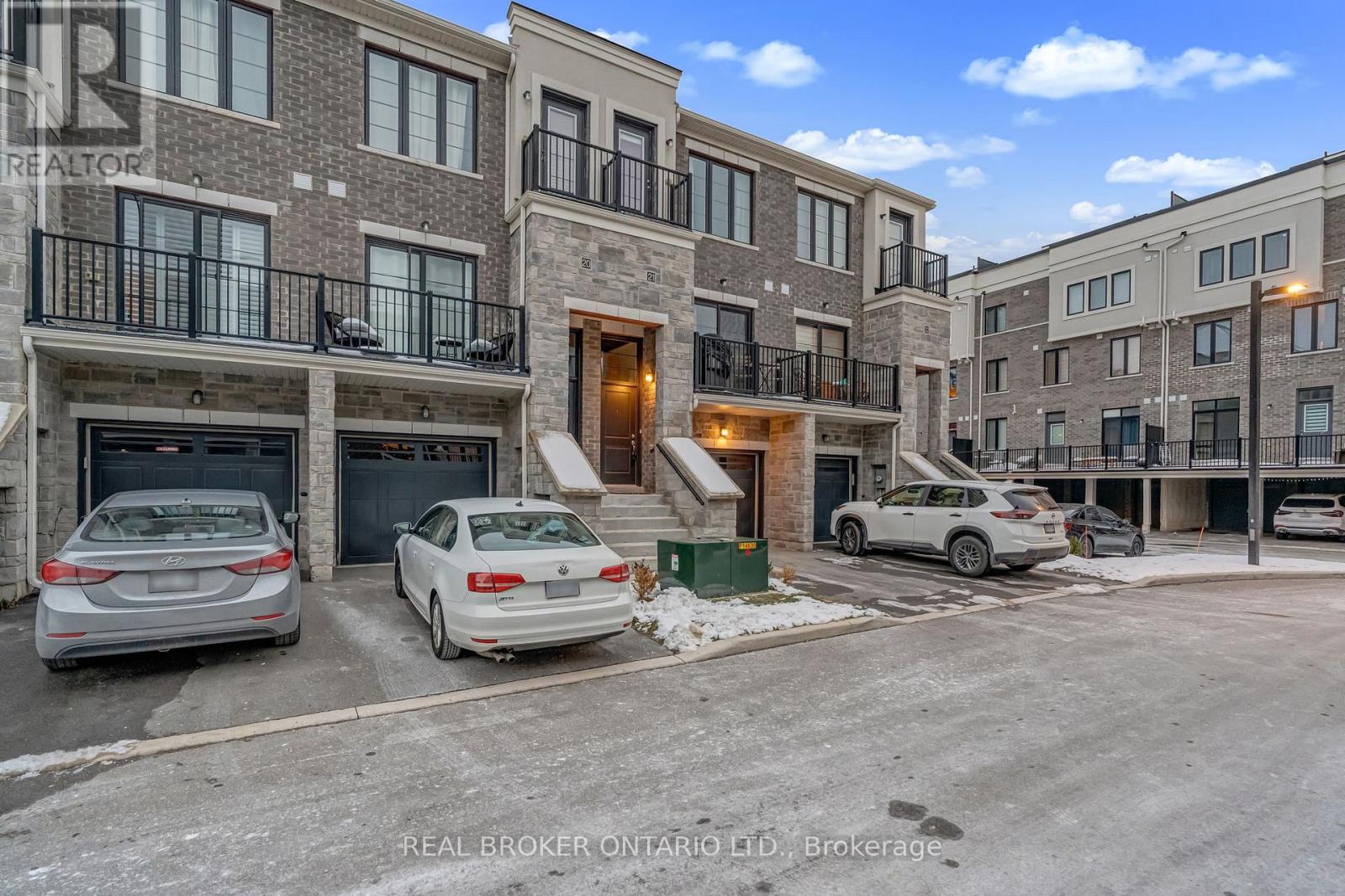 21 - 383 Dundas Street E, Hamilton (Waterdown), Ontario  L8B 1X6 - Photo 3 - X12778744