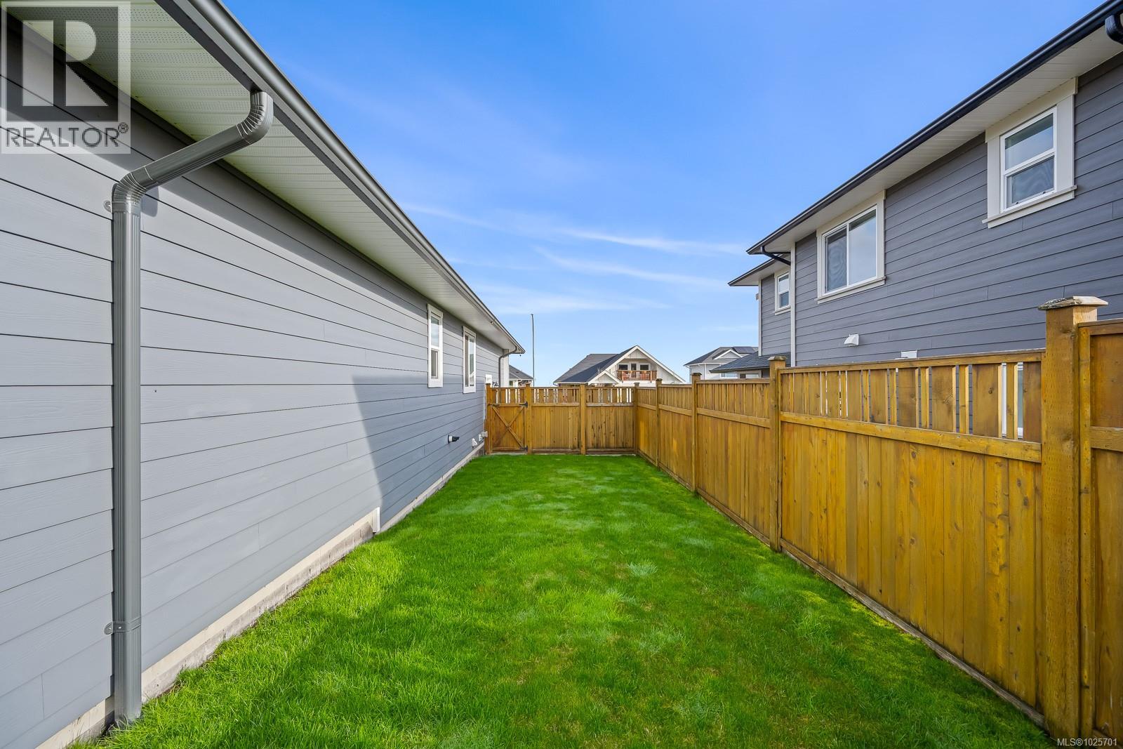 2479 Kentmere Ave, Cumberland, British Columbia  V0R 1S0 - Photo 11 - 1025701