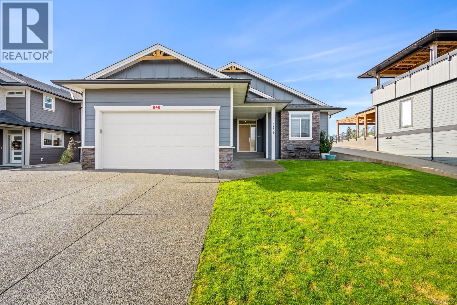 2479 Kentmere Ave, Cumberland, British Columbia  V0R 1S0 - Photo 2 - 1025701