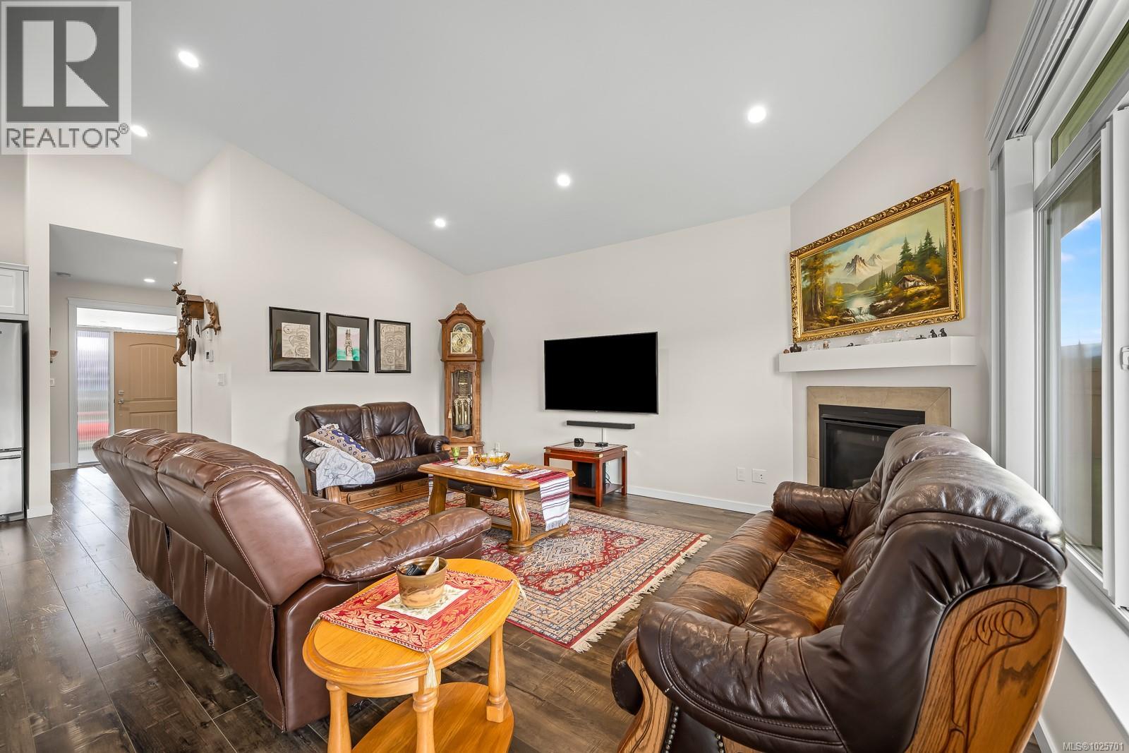 2479 Kentmere Ave, Cumberland, British Columbia  V0R 1S0 - Photo 29 - 1025701