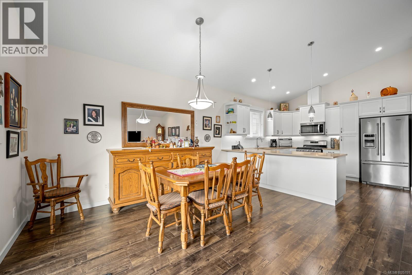 2479 Kentmere Ave, Cumberland, British Columbia  V0R 1S0 - Photo 31 - 1025701