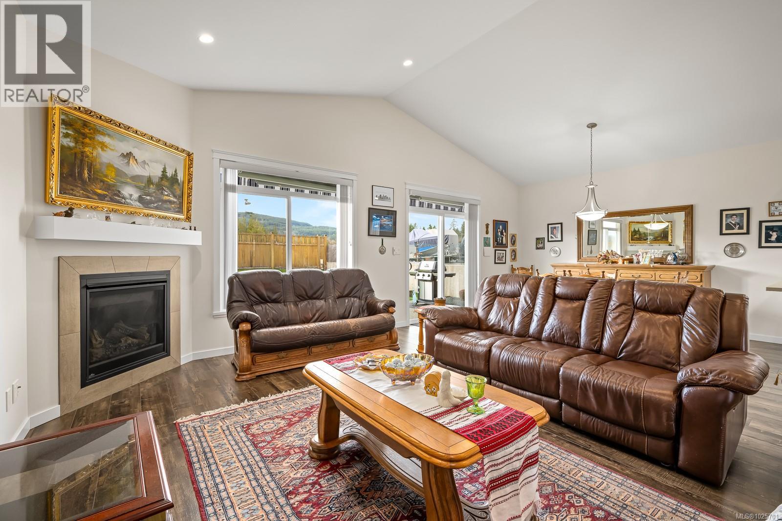 2479 Kentmere Ave, Cumberland, British Columbia  V0R 1S0 - Photo 36 - 1025701