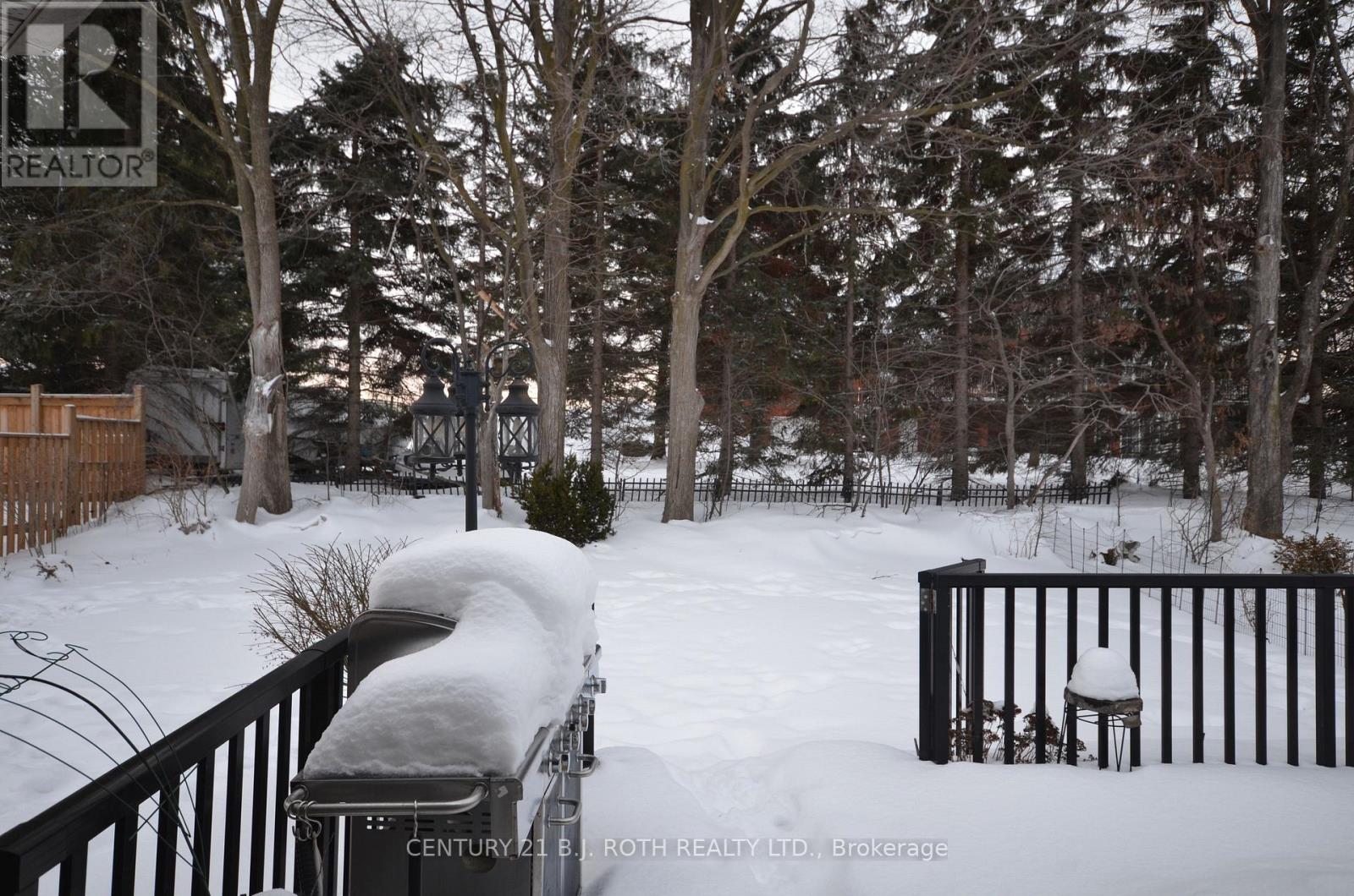 119 Metcalfe Drive, Bradford West Gwillimbury, Ontario  L3Z 3J2 - Photo 3 - N12777508