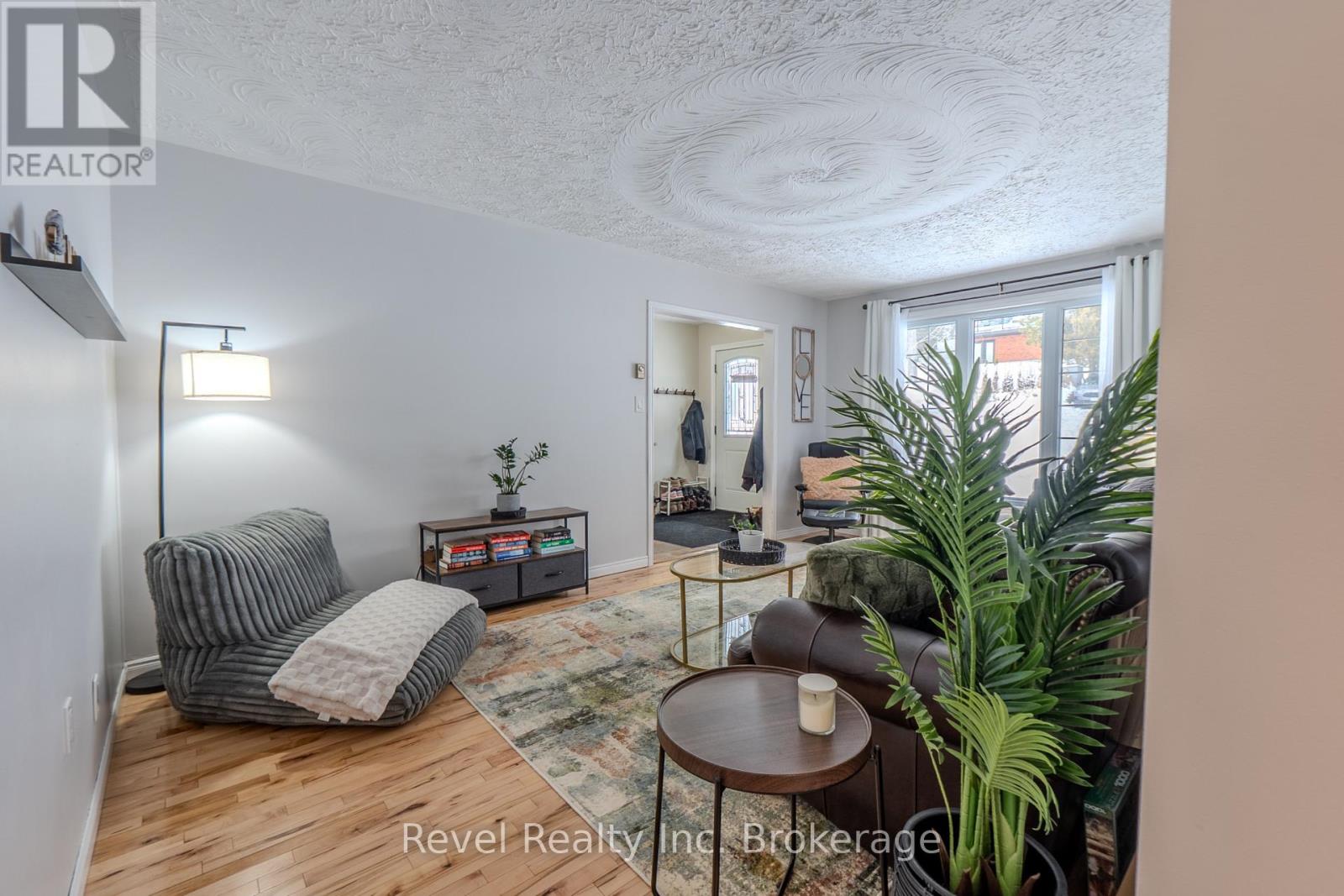 871 Ski Club Road, North Bay (Widdifield), Ontario  P1B 7R5 - Photo 7 - X12778816