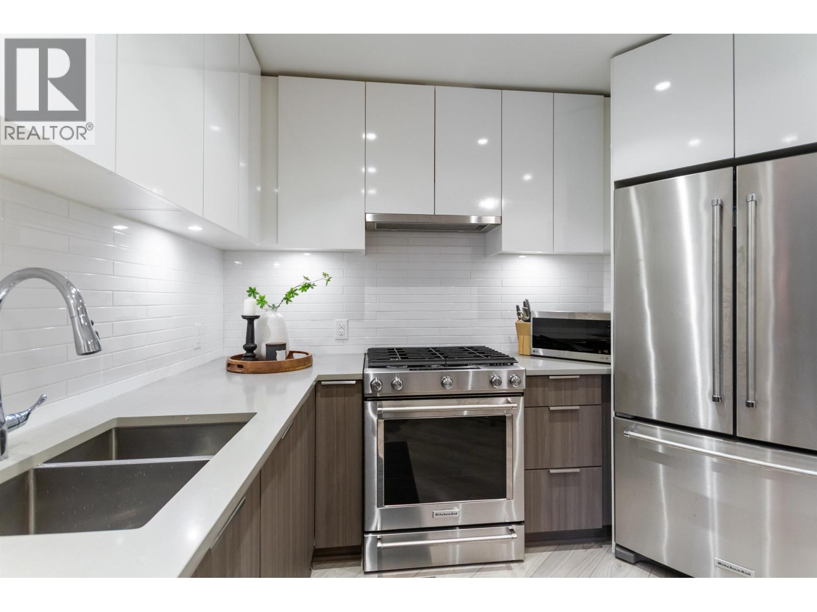 Listing Picture 10 of 32 : 513 3588 SAWMILL CRESCENT, Vancouver / 溫哥華 - 魯藝地產 Yvonne Lu Group - MLS Medallion Club Member