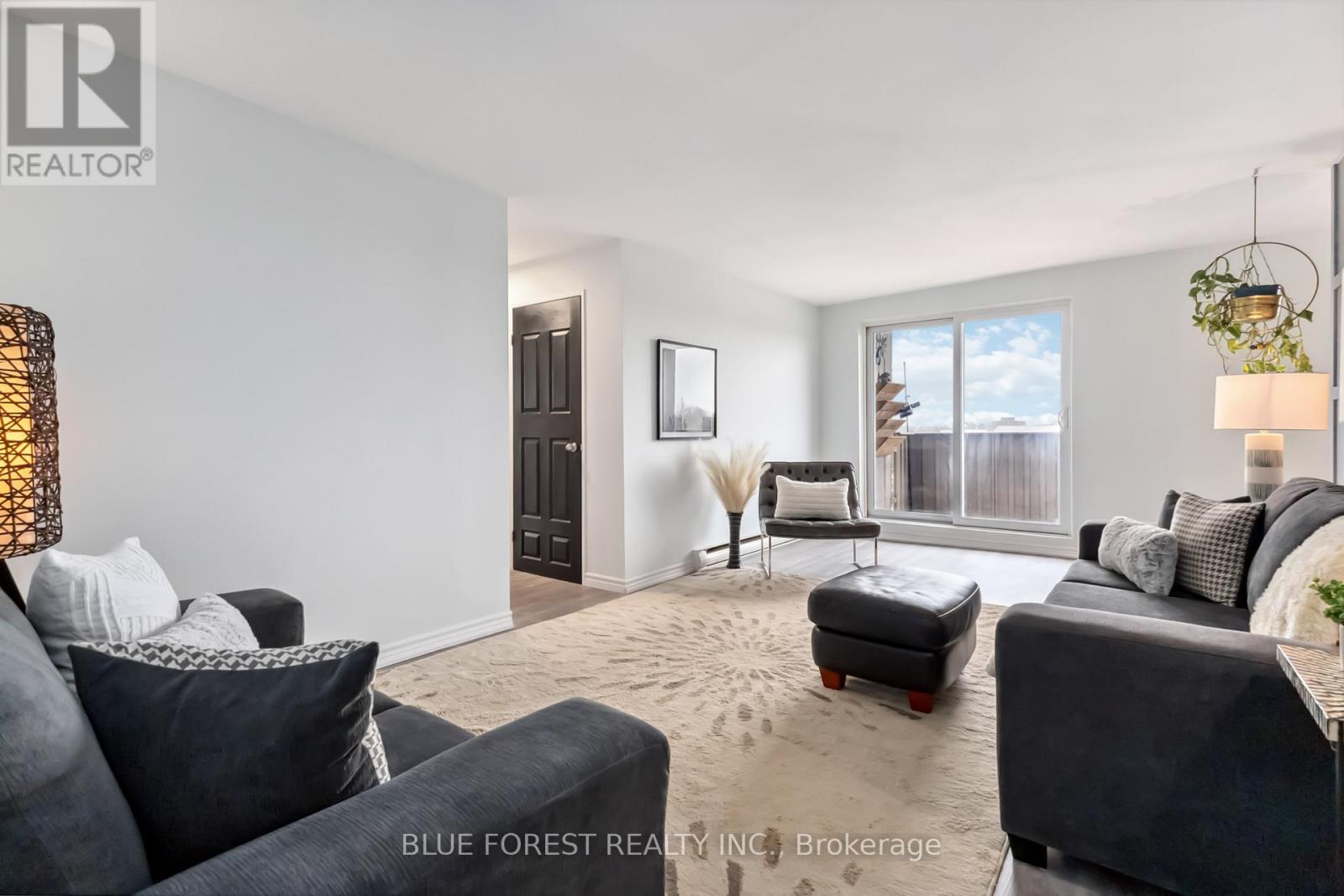 501 - 1100 Jalna Boulevard, London South, Ontario  N6E 2M2 - Photo 5 - X12778788