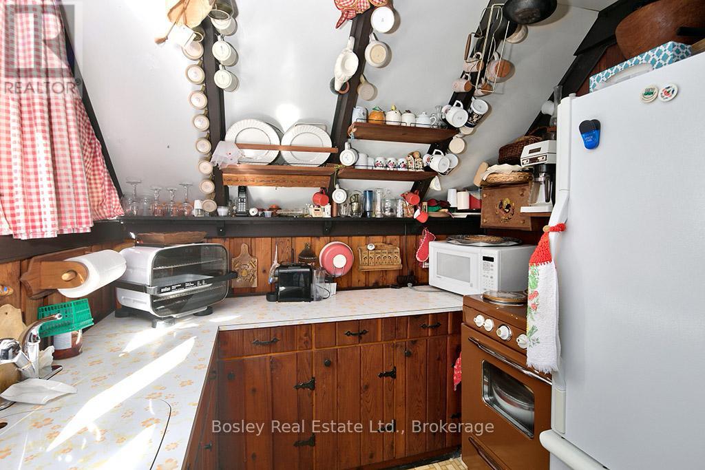 3 - 242 Arrowhead Road, Blue Mountains, Ontario  L9Y 0S1 - Photo 18 - X12778806