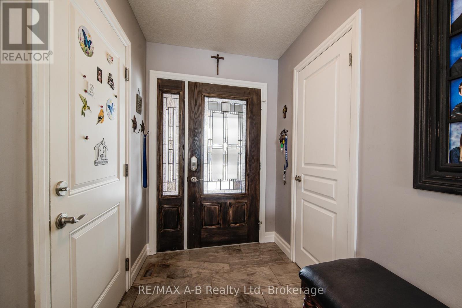 199 Liebler Street, East Zorra-Tavistock, Ontario  N0B 2R0 - Photo 4 - X12778842