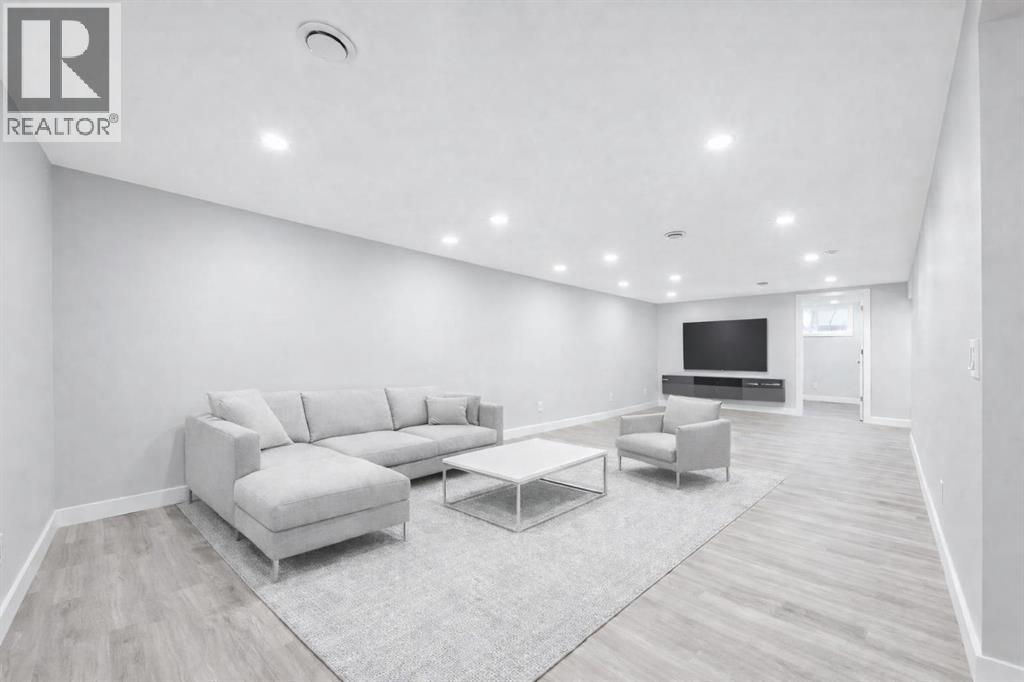 60 Fawn Crescent Se, Calgary, Alberta  T2H 0V6 - Photo 17 - A2281934