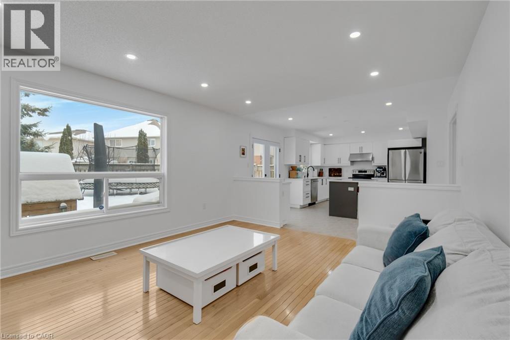 191 Hawkswood Trail, Hamilton, Ontario  L9B 2T1 - Photo 23 - 40804372