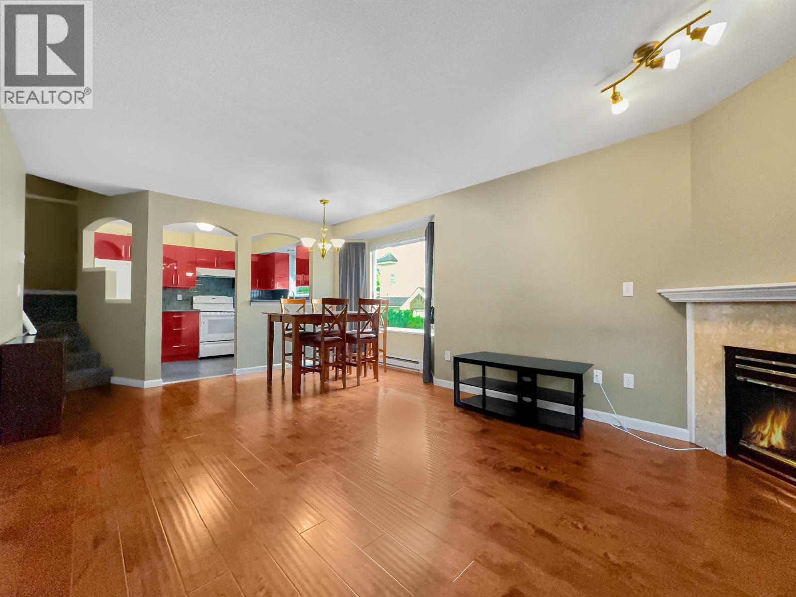 X 7175 18th Avenue, Burnaby, British Columbia  V3N 1K8 - Photo 4 - R3088864