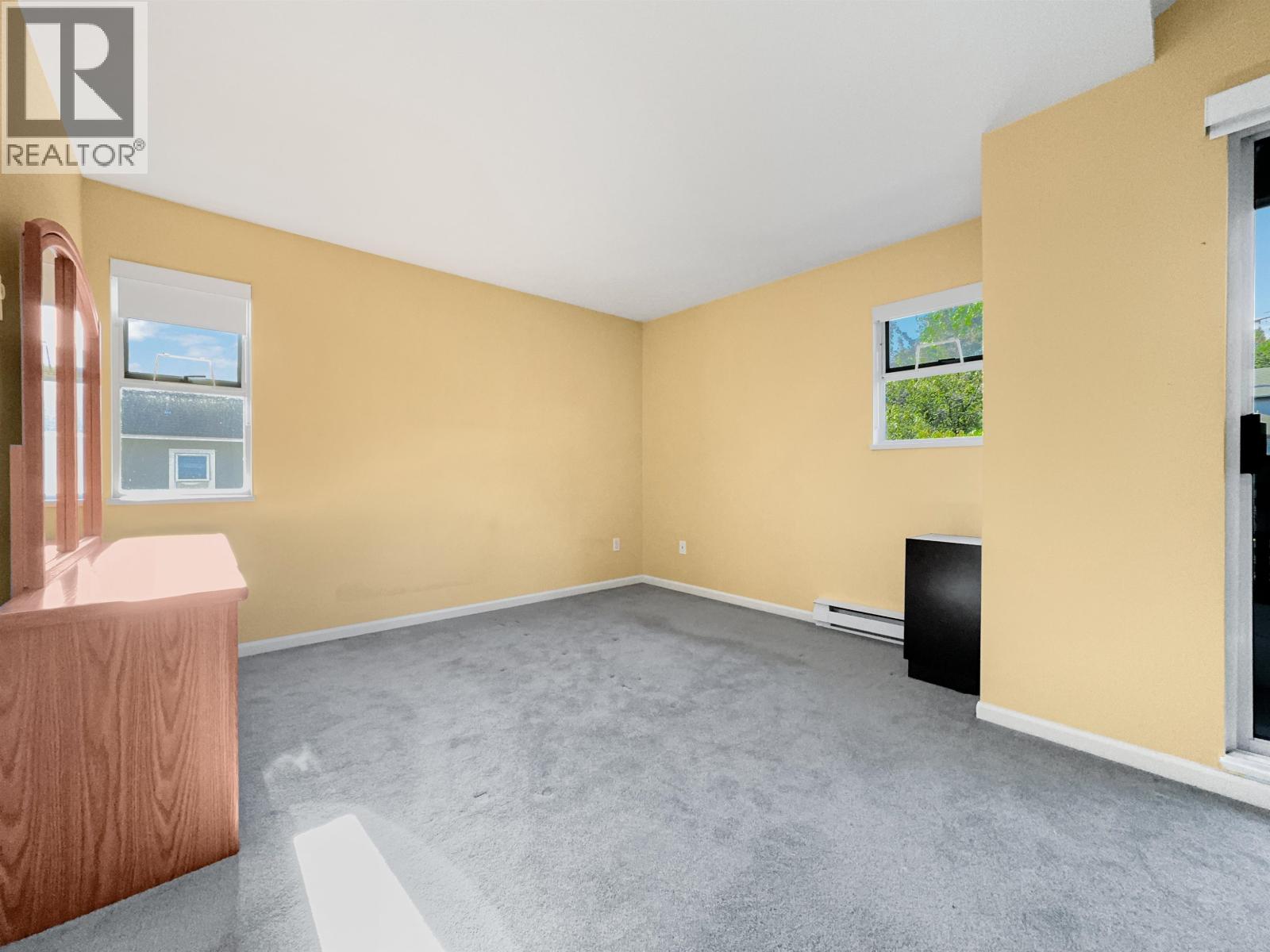 X 7175 18th Avenue, Burnaby, British Columbia  V3N 1K8 - Photo 8 - R3088864