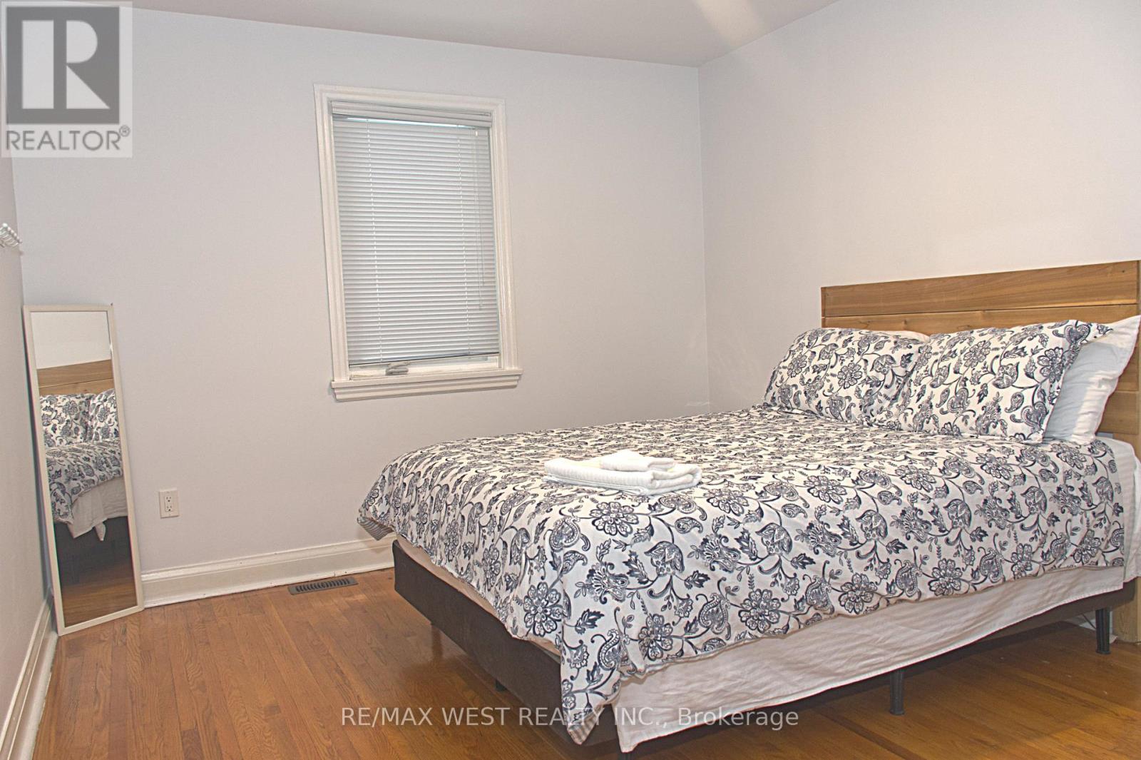 5177 Kitchener Street, Niagara Falls (Clifton Hill), Ontario  L2G 1B4 - Photo 22 - X12731210