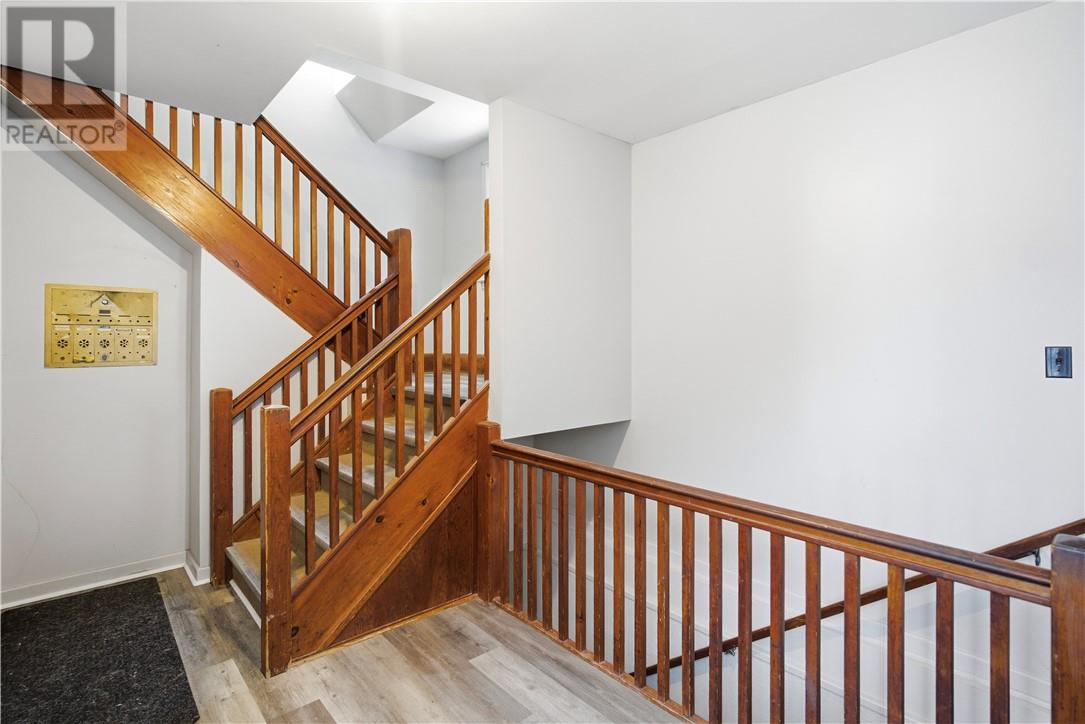 639 Ontario Street, Sudbury, Ontario  P3E 4K7 - Photo 3 - 2126401