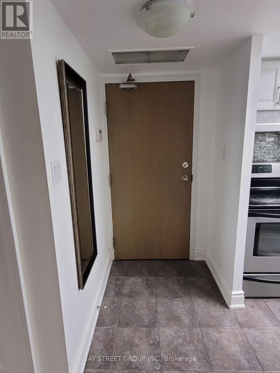 502 - 1001 Bay Street, Toronto (Bay Street Corridor), Ontario  M5S 3A6 - Photo 8 - C12778766