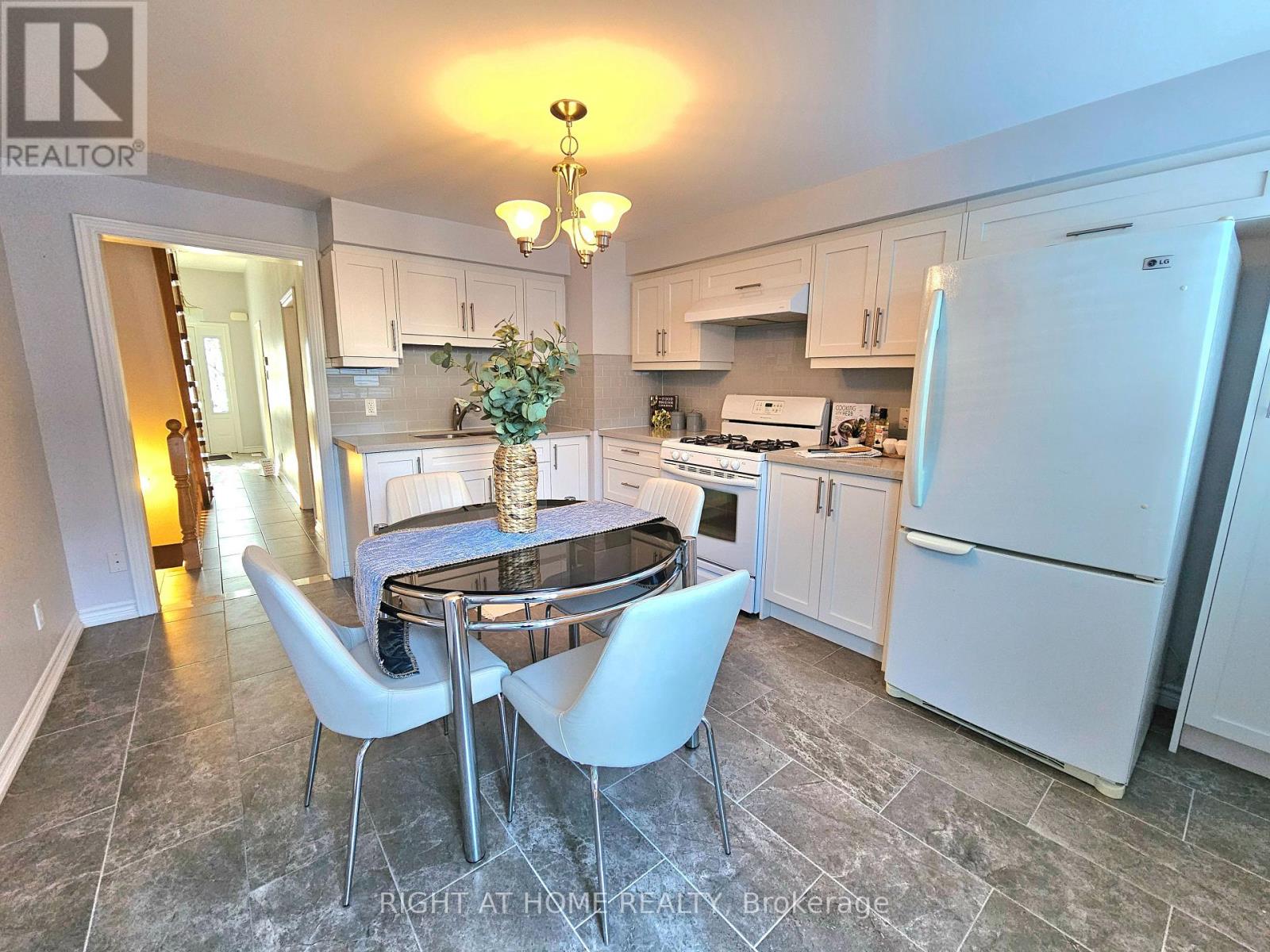 50 Argyle Street, Toronto, Ontario  M6J 1N6 - Photo 17 - C12778782