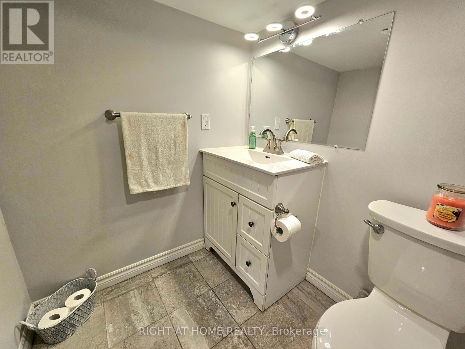 50 Argyle Street, Toronto, Ontario  M6J 1N6 - Photo 38 - C12778782