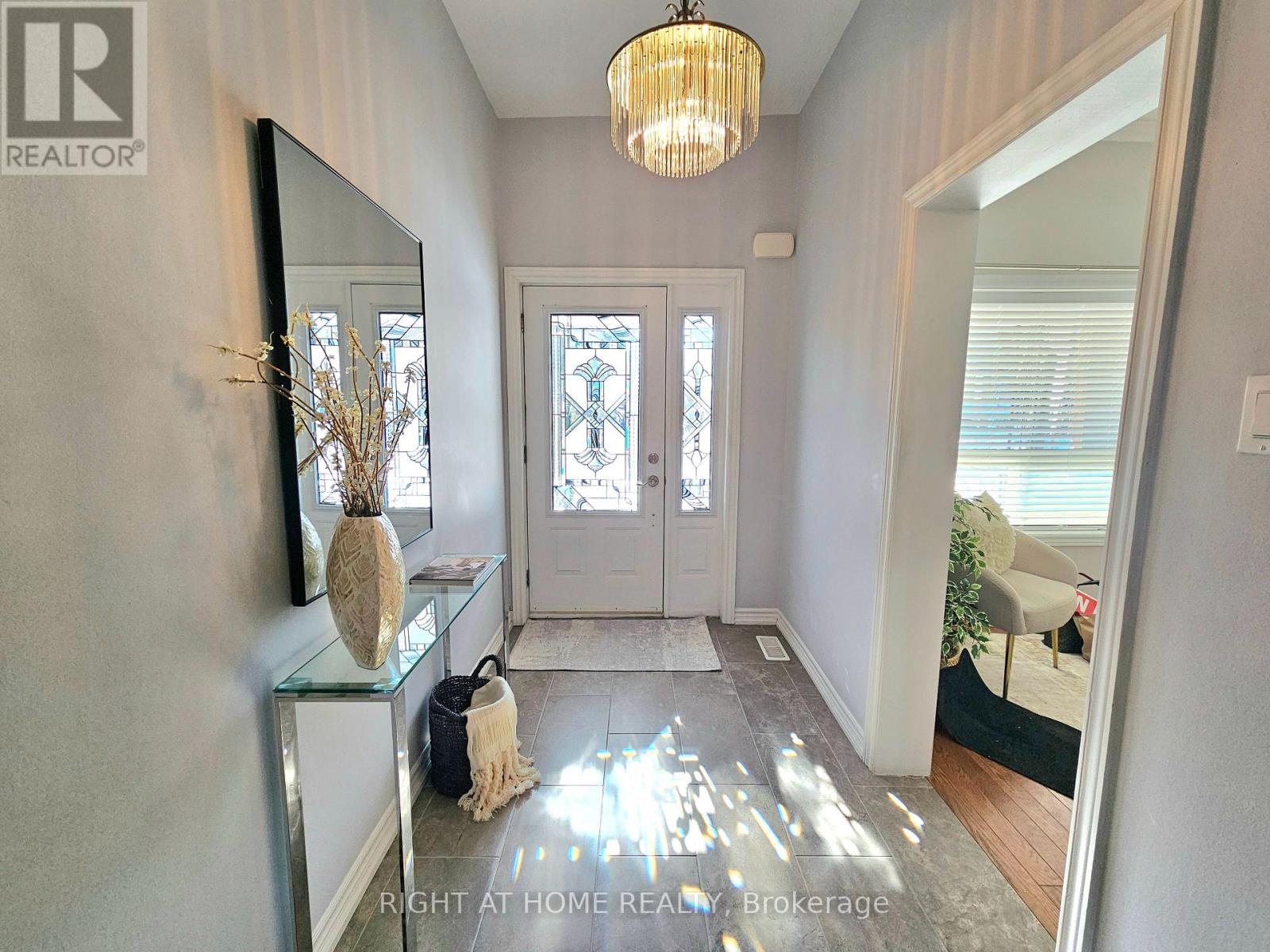 50 Argyle Street, Toronto, Ontario  M6J 1N6 - Photo 7 - C12778782