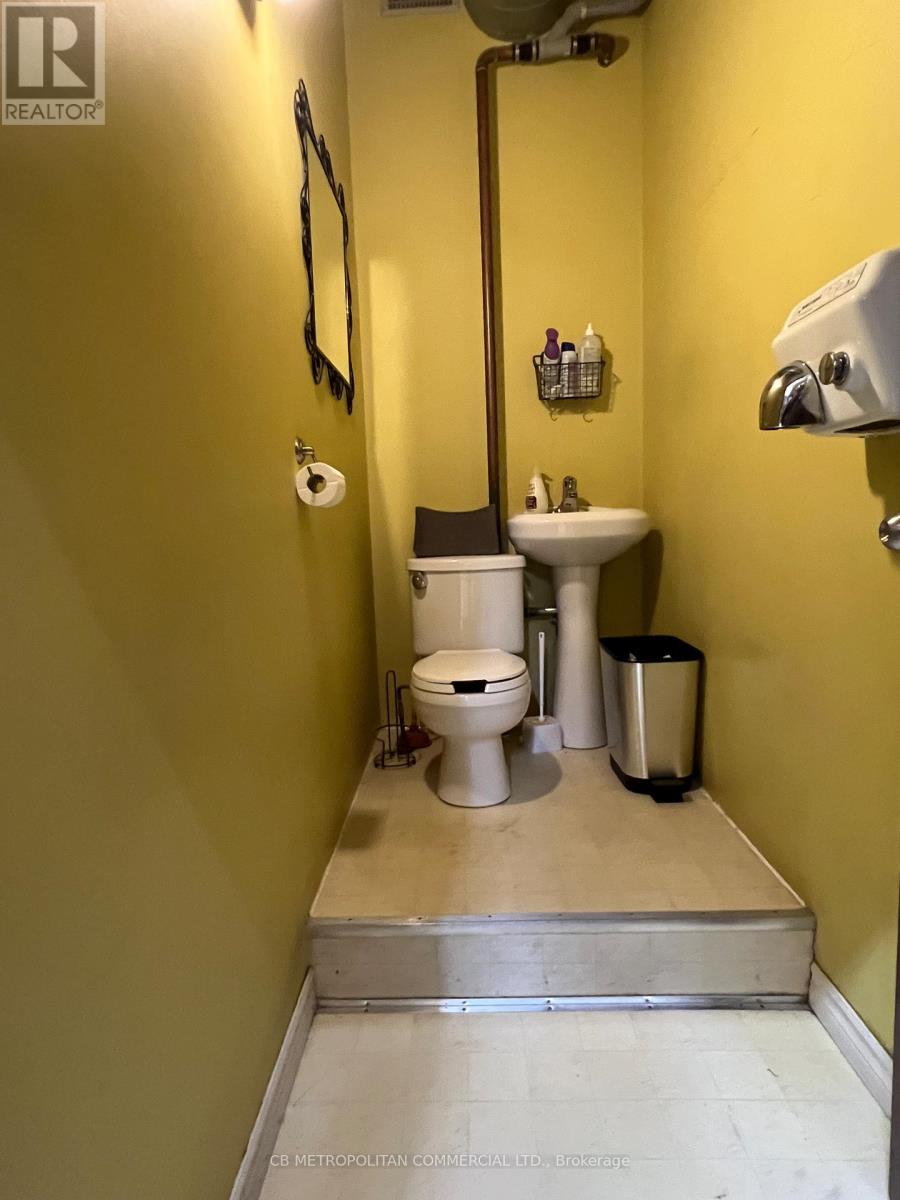 400 - 76 Richmond Street E, Toronto (Church-Yonge Corridor), Ontario  M5C 1P1 - Photo 9 - C12778792