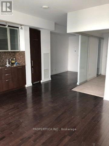 3304 - 14 York Street, Toronto, Ontario  M5J 2Z2 - Photo 2 - C12778796