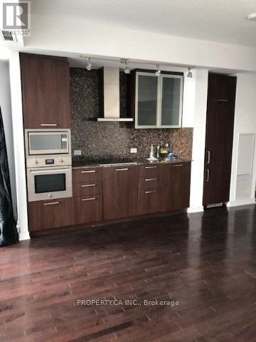 3304 - 14 York Street, Toronto, Ontario  M5J 2Z2 - Photo 3 - C12778796