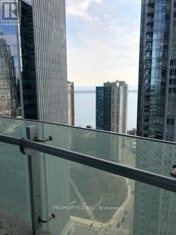 3304 - 14 York Street, Toronto, Ontario  M5J 2Z2 - Photo 5 - C12778796