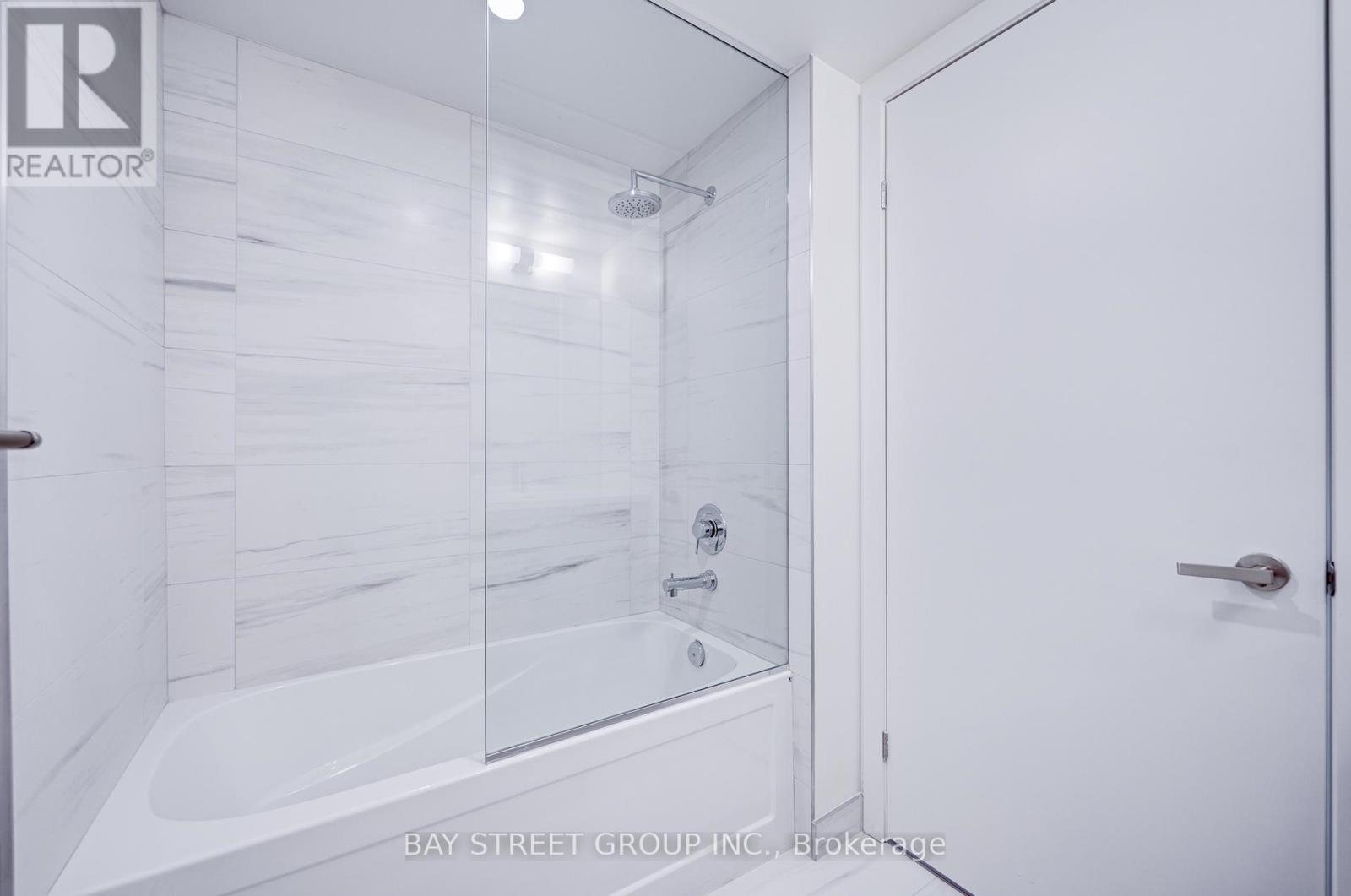 4105 - 138 Downes Street, Toronto, Ontario  M5E 0E4 - Photo 31 - C12778810