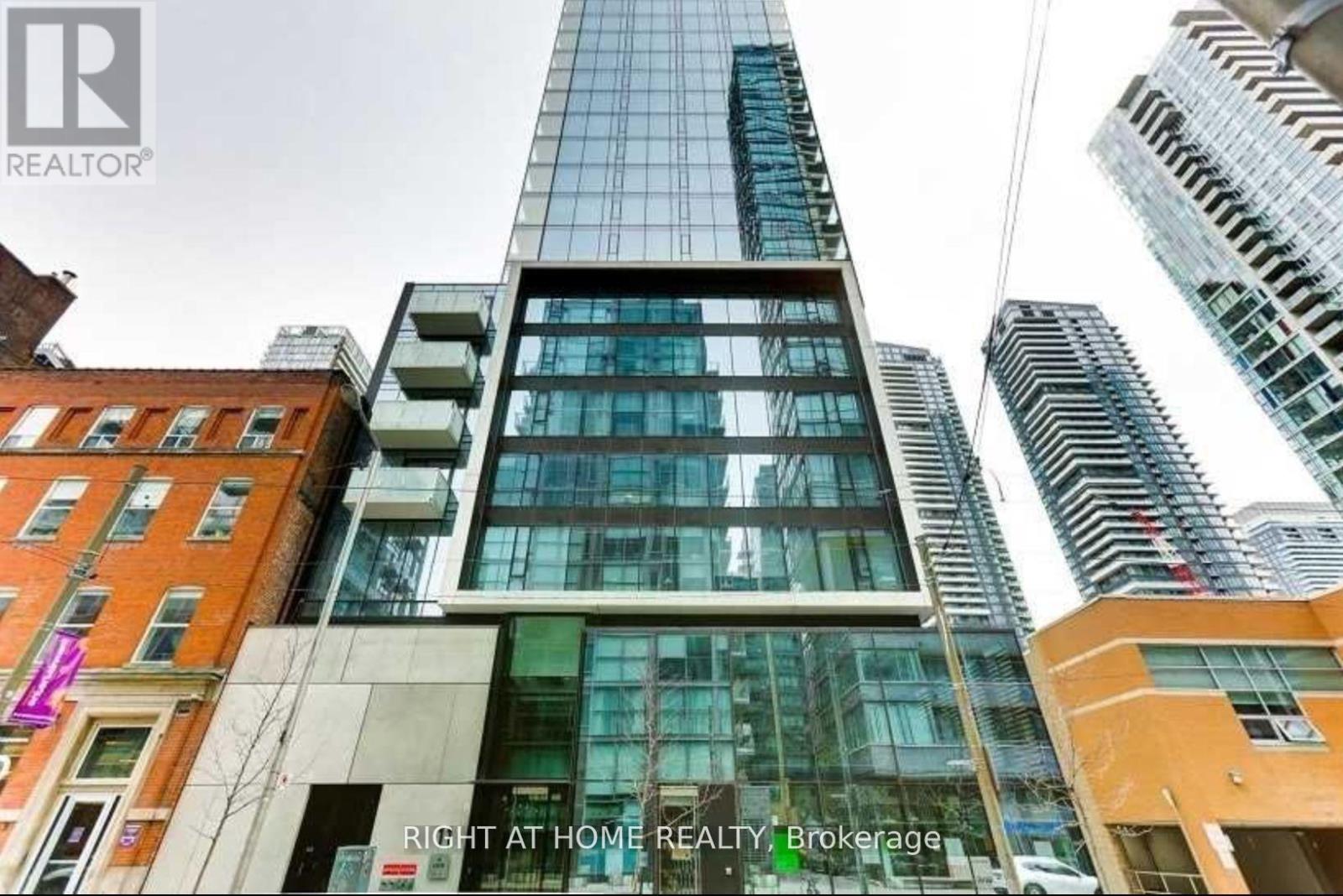 2402 - 11 CHARLOTTE STREET, Toronto, Ontario